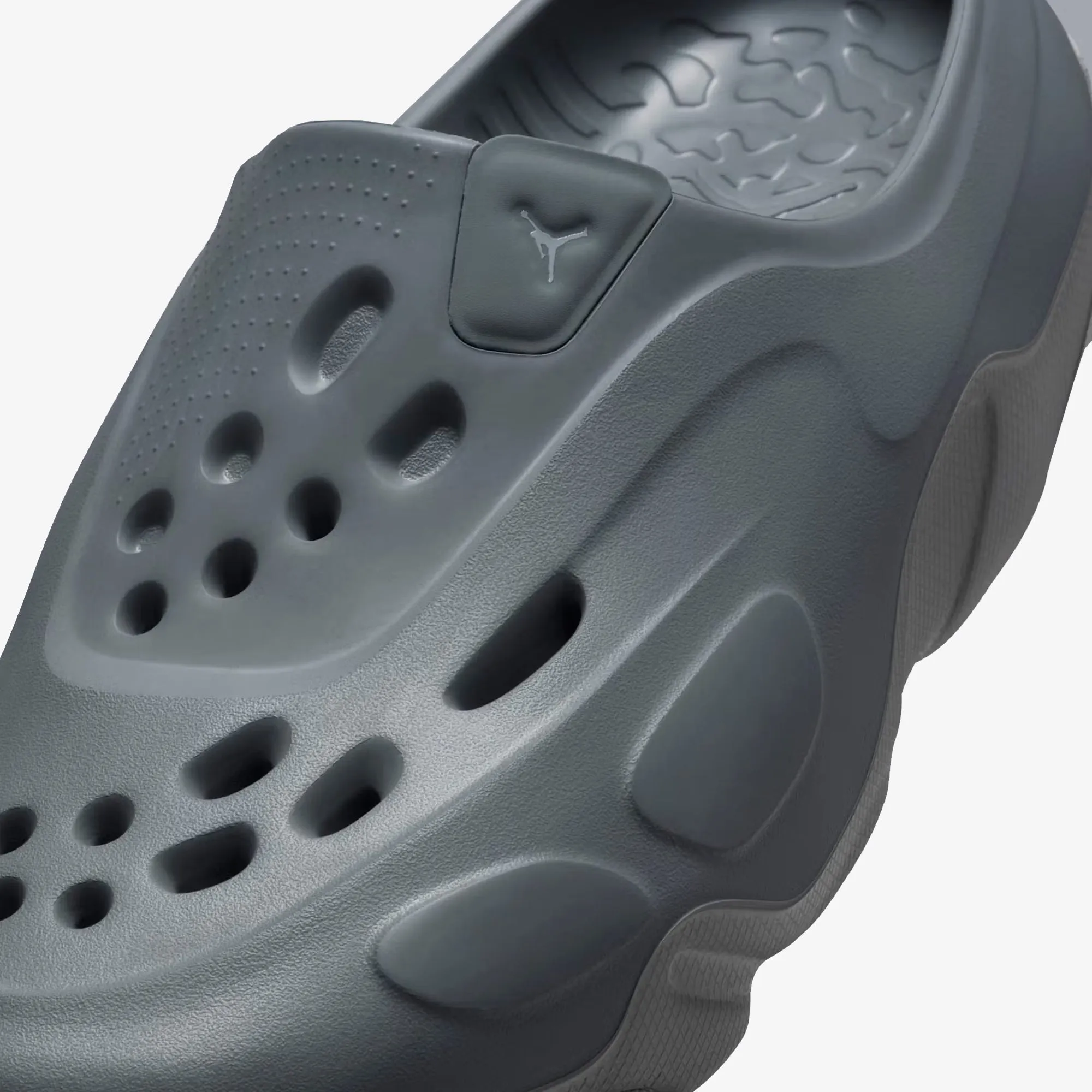 JORDAN | ROAM { COOL GREY/WOLF GREY