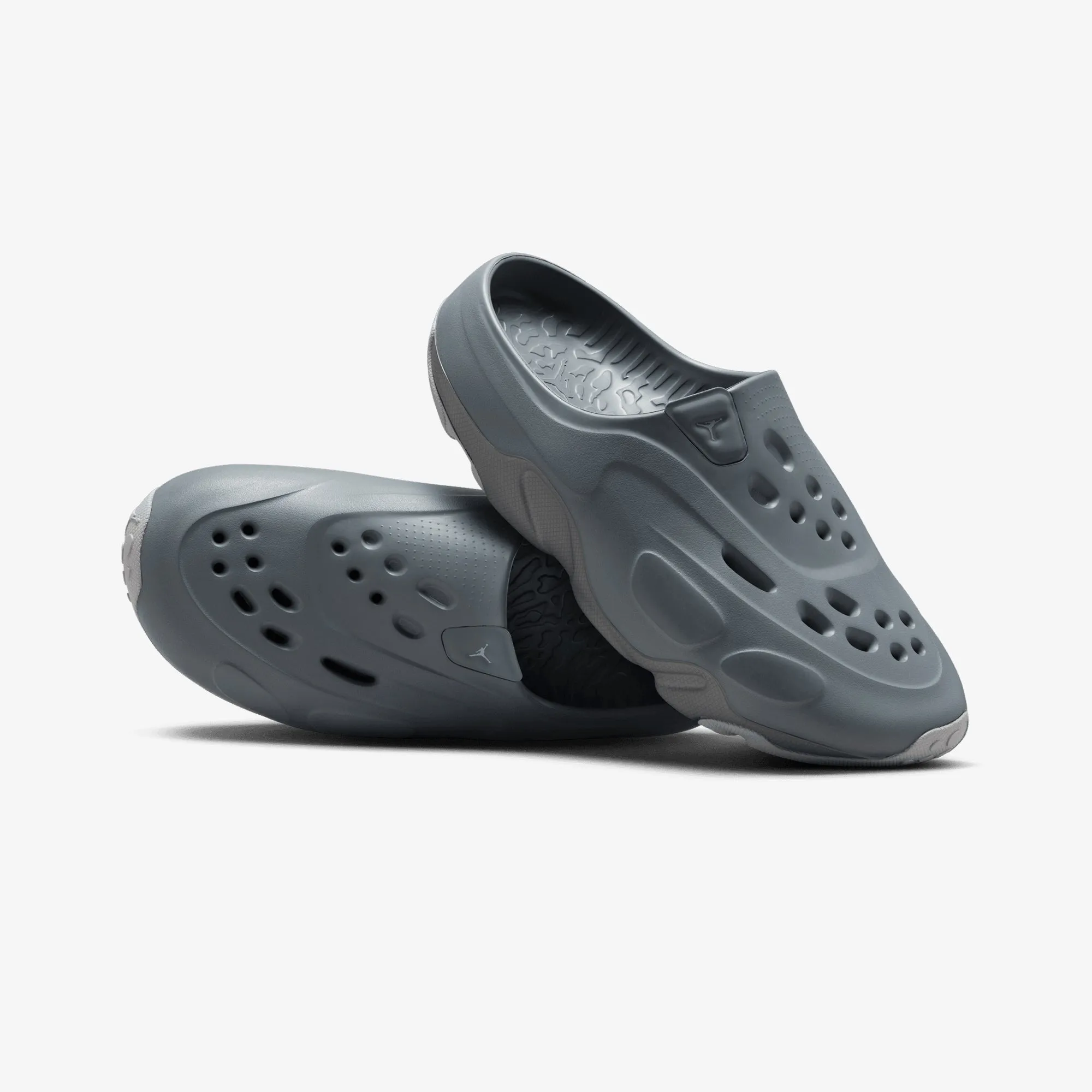 JORDAN | ROAM { COOL GREY/WOLF GREY