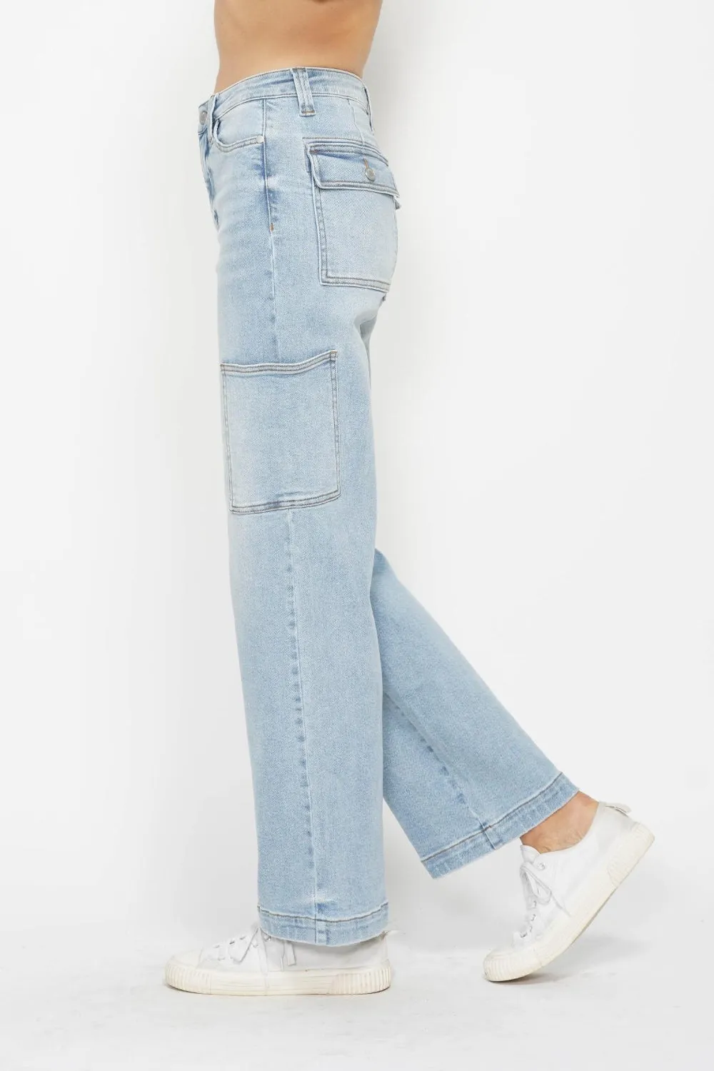 Judy Blue High Waist Straight Cargo Jeans in Light Wash